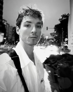 Roman Lochmann Instagram - hier könnte ein poetischer spruch stehen