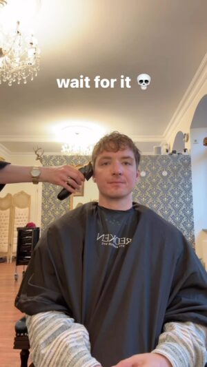 Roman Lochmann Instagram - tell my hairdresser, she‘s now a star

#musicmaker #experiment #producer #hairdresser #funny #challenge
