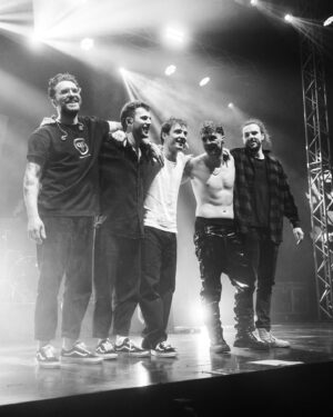 Roman Lochmann Instagram - Beste Zeit überhaupt ❤️ @youarehero 

Fotos: @miloschmann