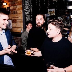 Roman Mayakin Instagram - “Брежнев” party style! Фото отчёт с дня рождения, ну очень полюбившегося мне Человека и Актера @maximlagashkin #нацеловались #нацелованныегубы #деньрождения #актеры #весьсветвбукет