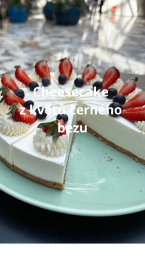Roman Paulus Instagram - RECEPT NA CHEESECAKE Z KVĚTŮ ČERNÉHO BEZU
 
Sezóna grilování a letních oslav se nezadržitelně blíží, pojďme si společně ukázat, jak udělat vynikající lehký cheesecake, se kterým budete na každé oslavě za hvězdu. Vychutnejte si luxusní chuť bezového sirupu společně s Bezovým Elixírem od Rudolfa Jelínka, která se dokonale snoubí se sezónním ovocem. Určitě si pochutnáte! Kdo tuto specialitu vyzkouší se mnou?
 
A jaký cheesecake máte rádi Vy? Už jste ho někdy zkoušeli udělat doma? A jakou příchuť jste zvolili? Dejte mi vědět do komentářů a nezapomeňte mě sledovat pro více skvělých receptů a triků do kuchyně.
 
Co budete potřebovat?
 
Korpus na dort
200 g máslové sušenky
70 g mandle nebo pekanové ořechy
70 g máslo
skořice
 
Na náplň
400 g měkkého plnotučného tvarohu ve vaničce
160 ml bezového sirupu
Citrónová šťáva z 1 citrónu
50 g moučkového cukru
20 ml Bezového elixíru od Rudolfa Jelínka
20 g plátkové želatiny
250 g ušlehané šlehačky
 
Na zdobení
Mascarpone
Moučkový cukr
Sezónní ovoce – jahody, maliny, borůvky
 
Jak budete postupovat?
 
Korpus
Sušenky a ořechy rozsekáme v kuchyňském mixéru, přidáme skořici a změklé máslo. Vše smícháme dohromady v sypké těsto, které však lze vytvarovat. Natlačíme do formy a lžící nebo skleničkou udusáme v požadovaný tvar. Necháme v lednici alespoň 2 hodiny zachladit a můžeme používat.
 
Dort
Tvaroh, sirup, Bezový elixír a cukr smícháme dohromady, část hmoty smícháme s rozpuštěnou želatinou a dobře rozmícháme. Vlijeme zpět ke zbylé hmotě a po částech opatrně vmícháme ušlehanou šlehačku.
Nalejeme na vychladlý korpus a necháme v lednici ztuhnout, minimálně 3 hodiny, ideálně přes noc.
Druhý den dort vyndáme z lednice a dozdobíme podle Vaší fantazie. Já jsem zdobil našlehaným mascarpone s cukrem a sezónním ovocem.
 
Ať se Vám povede!
 
#recepty #recept #dort #cheesecake #cheesecakes #tvarohovy #tvarohovykolac #tvarohovydort #tvaroh #ovoce #lesniovoce #peceni #pecenie #pecenijeradost #dezert #rudolfjelinek #spoluprace #rudolfjelinekvizovice #bezdotoho #pojdnahugo #svacina #kekave #sefkuchar #romanpauluschef #romanpaulus
