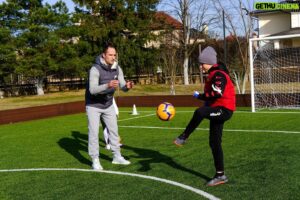 Roman Shirokov Instagram - Провели утреннюю зарядку#живуспортомдома#живуспортом#спортивноеподмосковье