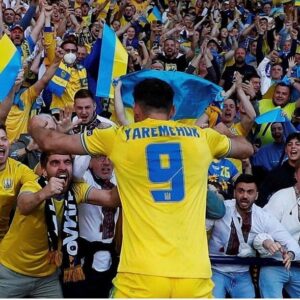 Roman Yaremchuk Instagram - Ще один крок🇺🇦🫶