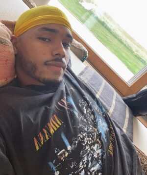 Rome Flynn Instagram - art > love
| p.s álbum a caminho