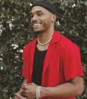 Rome Flynn Instagram - amante 🥀

•@novamen fashionovapartner