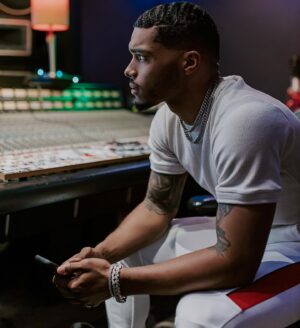 Rome Flynn Instagram - sound like heart break summer on this ep 
•
•
@novamen fashionovapartner