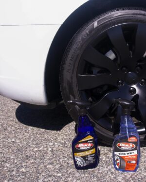 Rome Green Jr. Instagram - Stay clean and never get tired with
@blackmagicshine #Ad #BlackMagicShine #takeprideinyourride