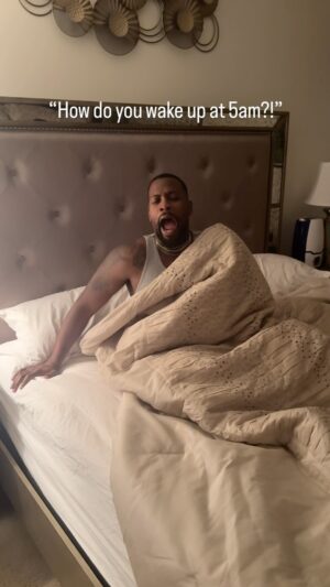 Rome Green Jr. Instagram - One thing I have learned over time is that your next day starts the night before. 

Stop that damn scrolling and get put your phone down for quality sleep. Your circadian rhythm is just everywhere. Dim those lights, read a book, put some lotion on , and stretch. 😂

Comment your nighttime routine below 👀