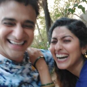 Romit Raj Instagram - We are all making The Best of Best Memories ❤️🤗 Baatein Kuch Ankahee Si will be closest to my heart always ❤️🙏 Love You All 
#BaateinKuchAnkaheeSi #Starplus #dkp #Actors #behindthescenes #goodvibes #friends
