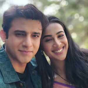 Romit Raj Instagram - Smile Says it All ❤️🤗 
#friends #smile #GoodVibes #RomiitRaaj #sayalisalunkhe #BaateinKuchAnkaheeSi #dkp #starplus #Actors