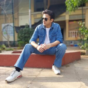 Romit Raj Instagram - Cool Blue 💙 
#RomiitRaaj #denims #diesel #fashionstyle #artist #fashion #casual #cool #goodvibes