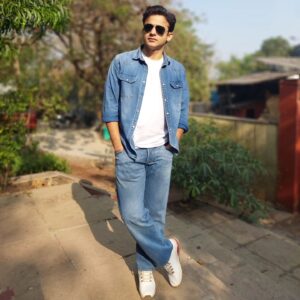 Romit Raj Instagram - Cool Blue 💙 
#RomiitRaaj #denims #diesel #fashionstyle #artist #fashion #casual #cool #goodvibes