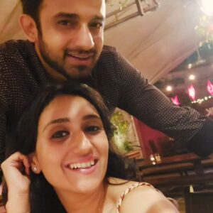 Romit Raj Instagram - My Heart Belongs To You ❤️ ♾️ 🤗 
Mi corazón te pertenece ❤️ 
#happyanniversary #RomiTina
