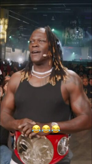 Ron Killings Instagram - The new #WWERaw Tag Team Champion @ronkillings1 has arrived for The Slammys and he brought the red carpet with him! 😂