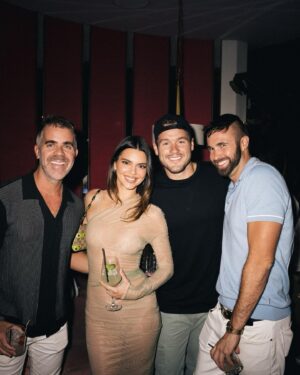 Ronald Gladden Instagram - Thank you @kendalljenner for the invite. How’d you know tequila was my weakness? #818tequila