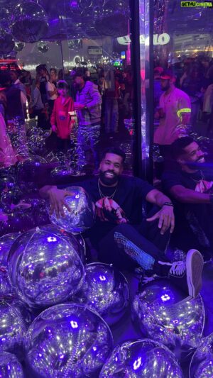 Ronaldo Moura Instagram - Que experiência INCRÍVEL obrigado @riachuelo.

@riachuelo
#riachunothetown #TheTownVesteRiachuelo #thetown2023 #publi