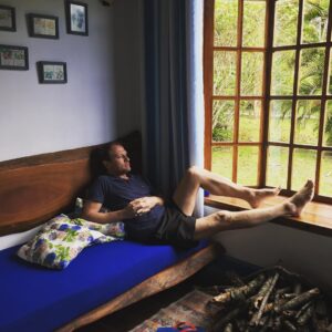 Ronaldo Oliva Instagram - Reflexão sobre o ano de  2017 ... e projetos para 2018 ! .
.
.
.
.
.
.
.
.
.
.
#lugaresecomidinhas #pousadas #lugares #places #trip #travel #viagem #viaje #reflection #reflexão #deusnocomando #gratidão #thankfull #blessed #queluz #aguasdamarambaia