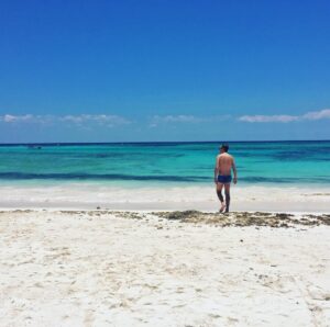 Ronaldo Oliva Instagram - Playa Xpu-ha - México 🇲🇽 Foto: @keci_koga .
.
.
.
.
.
#praia #playa #beach #lugares #places #viagem #viaje #viajar #trip #travel #mexico #tulum #natureza #nature #naturaleza #fotografia  #photo #photography #photooftheday