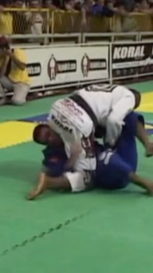 Ronaldo Souza Instagram - Ronaldo “Jacare” Souza vs Victor Pimente at the 2004 World Championship! What an awesome match! The 2023 World Championship is coming June 1st-4th. We can’t wait to see what classic matches will be written in our sports history books.