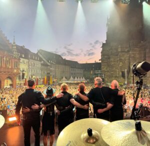 Ronan Keating Instagram - Thank you Freiburg what a beautiful audience in the coolest of settings. The German shows are well and truly underway and giving me all that I need. Grateful beyond belief. 🙏