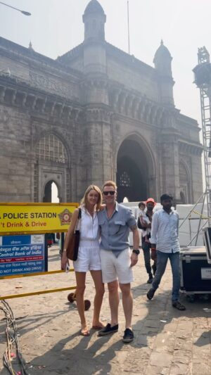 Ronan Keating Instagram - Incredible gigs in India. So great to be back after way too long. Thank you to everyone that came along. Now let’s wrap @thevoiceofgermany and take @magicfm 💯 🎄