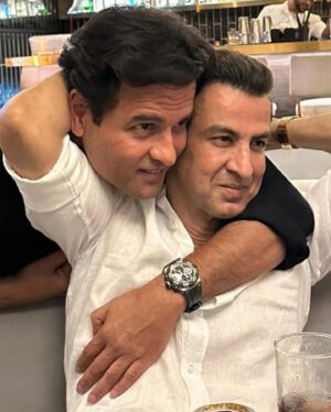 Ronit Roy Instagram - A very happy birthday to the only gentleman who I am a 1000% sure will stand by me in every situation no matter how large the crisis and keep annoying me in happy times. A gentleman who never asks of me, rather  orders me around cause he very rightfully feels that he has freehold rights over me and my heart cause somewhere he sees a father figure in me. A gentleman who has aged like fine wine but the baby in him refuses to grow, who jokingly says he’s 28 everytime he’s asked his age. But I know the truth which is that he will always be 18 at heart. So here’s Wishing this gentleman,a spectacular, fun filled, successful year ahead. Happy Birthday ,my one and only brother ❤️ You’re one piece man, full on limited edition! @rohitboseroy