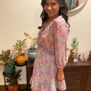 Ronjini Chakraborty Instagram - 🌸👟☘️👠

👗 @zara 
💄 @shalvikhannaofficial 

p.s : When the shoes were adamant to photobomb every picture 🥺