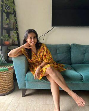 Ronjini Chakraborty Instagram - Cosy conversations and comfort food 😍 Saturday afternoon was indeed a Good Afternoon with @riddhima_paul @potolbabu_shihtzu 😘😘😘

❤️🌻🌈🎈🥣🐕