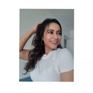 Ronjini Chakraborty Instagram - When the light is perfect , your hair is good , you look alright it's time for selfieeess 🤳 coz why not 🤷

#photooftheday 
#nofilter