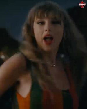 Ronnie Arneill Instagram - I’m a Swiftie 🙌🏼