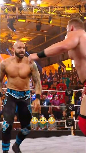 Ronnie Arneill Instagram - @theshawnspears escapes with the W… #WWENXT