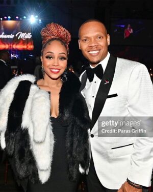 Ronnie DeVoe Instagram - The Mayors Masked Ball Atlanta 2023 raised in upwards of 4 million dollars for the @UNCF last night!!! 

Man, it felt great for me, @ShamariDeVoe and the @DeVoeTwins to give $10k on behalf of the DeVoe, Payne, Fears and Ballou family… 

We all have a duty to support our future young black scholars, leaders, entrepreneurs and professionals.

Shouts to @JustineNormanBoyd for taking care of us and organizing such an incredible event!

Giving back never looked so good…

#DeVoeted

#UNCFMayorsBallAtl23