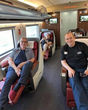 Ronnie O'Sullivan Instagram - Photo dump. Arrived in Shanghai for a bit of work then onto the beautiful city of Luoyang for snooker nights with my mate Ding. Now travelling to Chengdu for some more shows. ❤️
