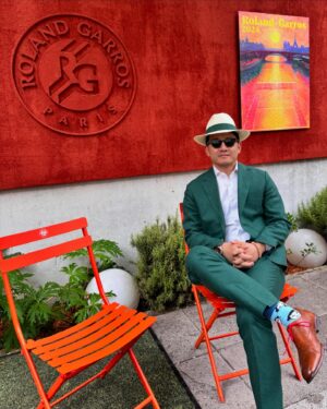 Ronny Chieng Instagram - Merci beaucoup I’m this guy now @rolandgarros @rolex @anneroumanoff @gilpetit @bonobos