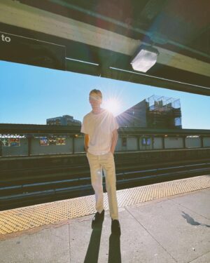 Rory J. Saper Instagram - Sunny Ave
•
📷 - @cassandranaud