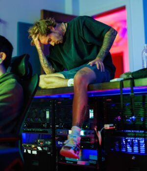 Rory Kramer Instagram - Grateful for the freedom to do my thing.

Thank you for that gift @justinbieber