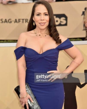 Rosal Colon Instagram - Beautiful evening celebrating the #orangefam at the @sagawards . Thank you @omontesdeoca for doing what you do 😉  @gurhanjewelry  @nancygonzalezofficial  @chiarabonilapetiterobe  stylist:@omontesdeoca ✨