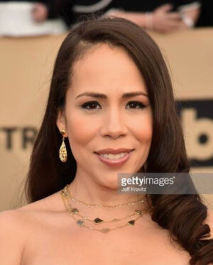 Rosal Colon Instagram - Beautiful evening celebrating the #orangefam at the @sagawards . Thank you @omontesdeoca for doing what you do 😉  @gurhanjewelry  @nancygonzalezofficial  @chiarabonilapetiterobe  stylist:@omontesdeoca ✨