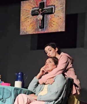 Rose Bianco Instagram - A bunch of pictures from the weekend at @arte_gacreatives - of the play I did - #Elevenses by @odesandiego - comedy, friends, audience. ❤️ these are lifted from @laurieshireen @thejuanrios @daisy_pareja and @tenaya.cleveland  Great weekend in Atlanta.