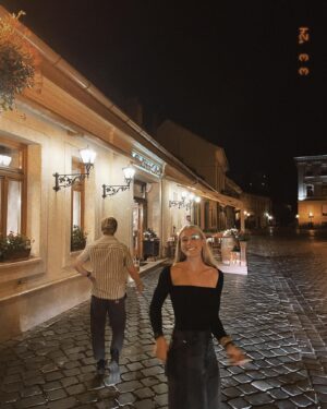 Rose Reid Instagram - deleted scenes from budapest and trento (swipe to the end to see @laca_juhasz_ culturing me)
