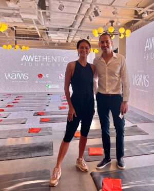 Rosemary Vandebrouck Instagram - How I started my art week! 
What a pleasure it was to get to flow in such a space, surrounded by amazing energy! 
Special thanks to @awethenticjourneys for inviting me to fly back for this! 
And to everyone who joined, a big 🫶 for coming ! 

#attitudeofgratitude #awethenticjourneys 🙏🏼