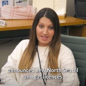 Rosena Allin-Khan Instagram - This week, a Tory Minister accused me of playing party politics on climate change for raising the importance of meeting our net zero obligations. Is he on another planet? 

With 65 million people living on vulnerable, low-lying island nations, I haven’t got time for party politics. We need climate action now.

#climatechange #netzero #politics #climateaction #climatecrisis #ukpolitics #parliament #labour #development #internationaldevelopment #northsea