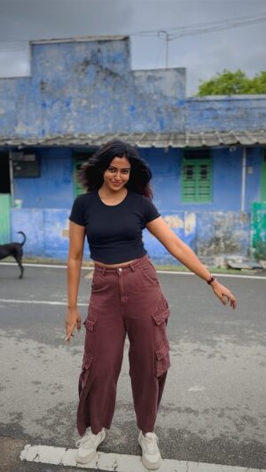 Roshini Haripriyan Instagram - Aasa kooda 🤍✨
 
#pollachi