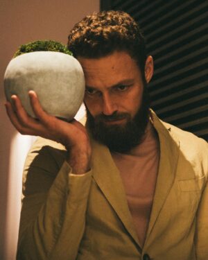 Ross Marquand Instagram - plz join my (plant-based) cult k thx.
• 🌳 • 🌳 • 🌳 • 📷 @kaitlynmikayla