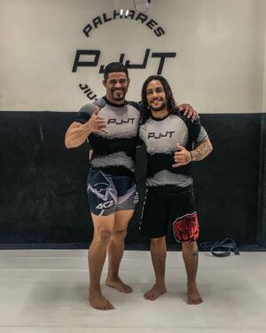 Rousimar Christian Palhares Instagram - Boa sorte no combate de amanhã garoto @messias_sakuraba . O Time PJJT se orgulha de vc. 

#lutalivreesportiva #mmatraining #grappling #nogigrappling #submissiongrappling