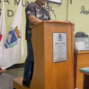 Rousimar Christian Palhares Instagram - Fala galera estou postando um pouquinho dos vídeos q gravamos lá em dores do Indaiá minha terra natal e também mostrar minha gratidão pelo reconhecimento de todos vocês da câmara municipal de dores do Indaiá e toda população de minha cidade viu de dores do Indaiá pro mundo assim é o nossa cidade incrível tenho muito orgulho da cidade e de todas pessoas dessa cidade porque são pessoas incríveis e todos lutadores e lutadoras um grande abraço pra todos vcs em especial para Léo bombril o vereador q fes tudo isso acontecer então é isso minha gratidão a todos de minha cidade dores do Indaiá