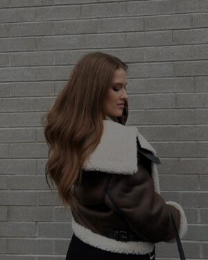 Roxanne St-Onge Instagram - In love with this coat☁️🧸✨
@rdstylelabel