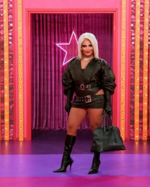 Roxxxy Andrews Instagram - Spilling the chari-TEA! ☕️✨ We’re back for #AllStars9 — streaming this FRIDAY on @paramountplus! 🤩