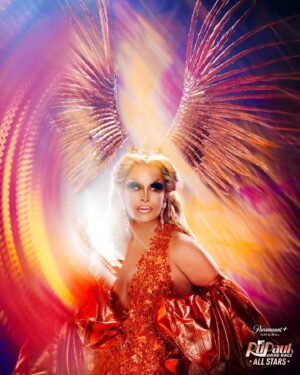 Roxxxy Andrews Instagram - You can’t read the doll! 💅 @roxxxyandrews is here to make it clear when #AllStars9 starts streaming – MAY 17 on @paramountplus! 👠