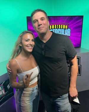 Roxy Striar Instagram - The end of an LA era for @kristianharloff ✌️ being by your side for a decade has been a wild ride. Thank you for everything. From schmoes know movie show to Collider Live to SEN to the big thing to getting me a therapist to being my homie. The east coast just got even cooler. Miss you already man 🫶 see you digitally soon.